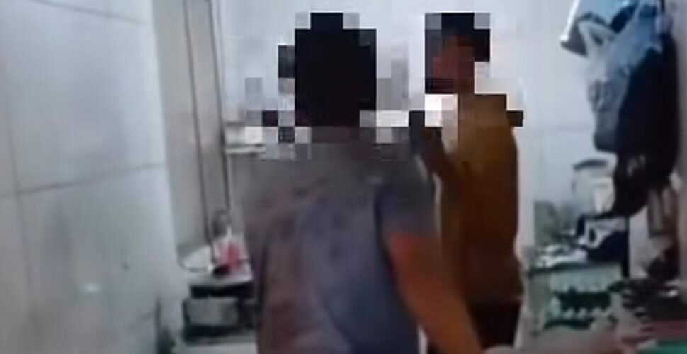 Filho agride a própria mãe com socos e empurrões dentro de casa